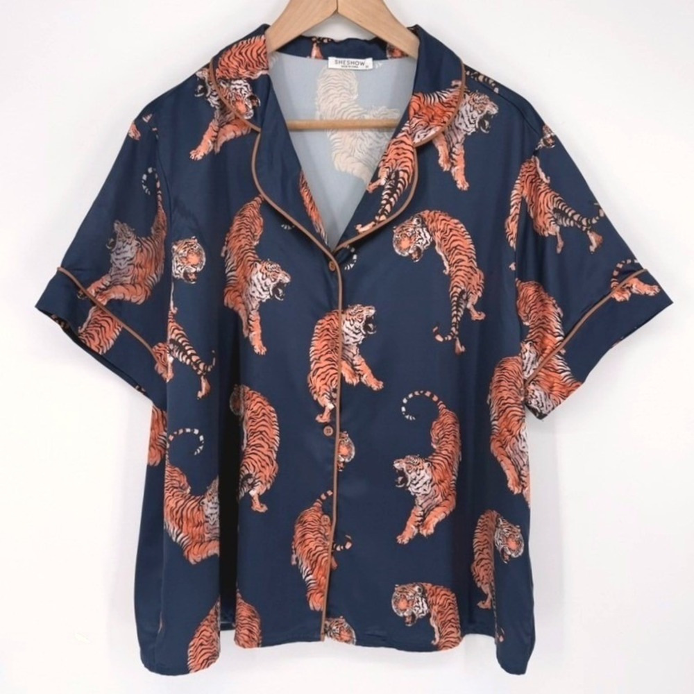 SheShow Tiger Satin Pajama Top XL Navy Animal Print Maximalist